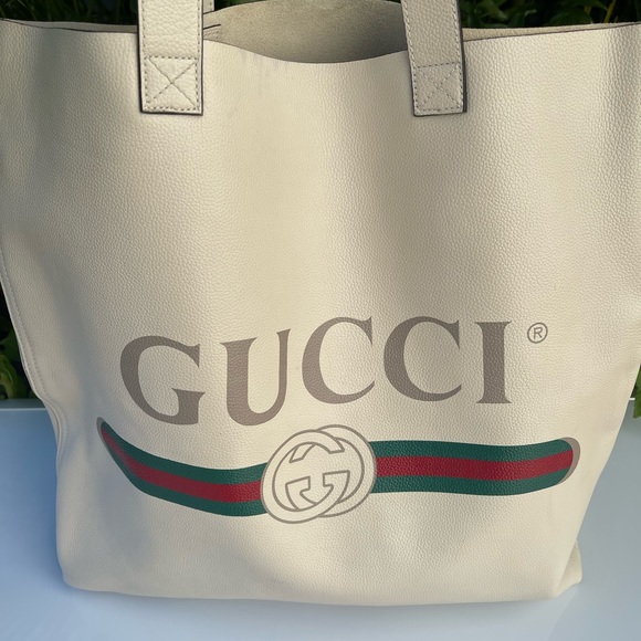 Gucci Logo Print Leather Tote Bag in White - Picture 3 of 12